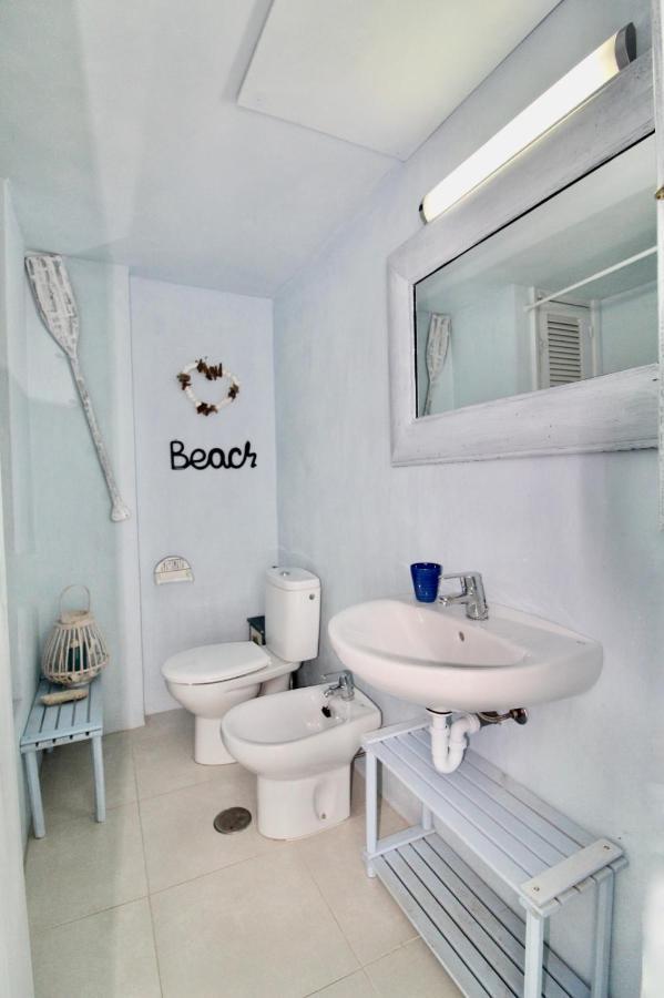 Agradable Apartamento Con Terraza En Formentera Es Pujols Exteriör bild